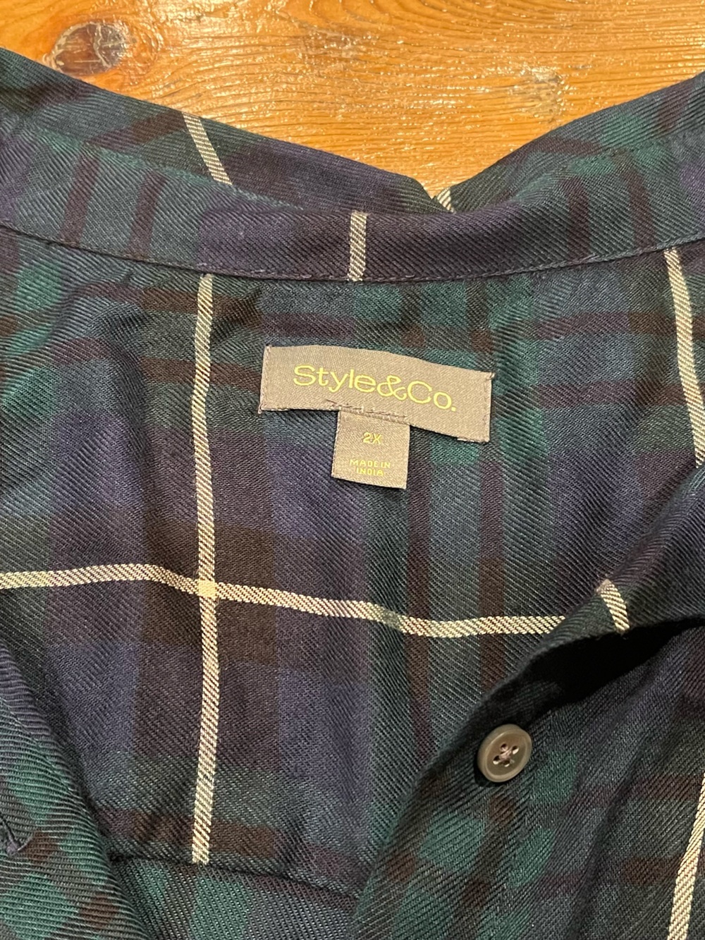 Plaid Button Down Shirt Blouse in Navy, Green and Cream Preppy Classic NWT - Picture 5 of 10